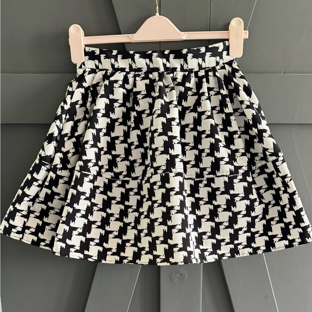 Houndstooth mini skirt